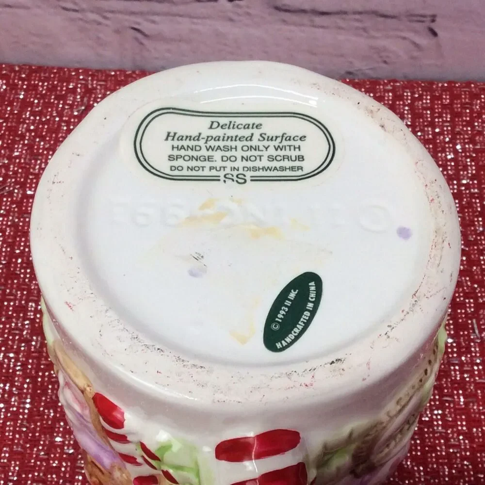 Vintage 1993 Ceramic Christmas Coffee Mug 4 Santa With Love